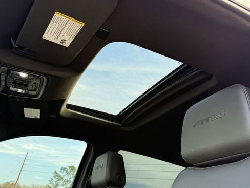 Used 2022 GMC Sierra 1500 AT4 w/ AT4 Premium Package image 16