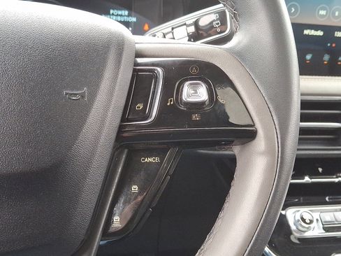 Used 2023 Lincoln Corsair AWD w/ Equipment Group 101A image 24