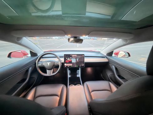 Used 2018 Tesla Model 3 Long Range image 20