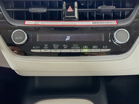 Used 2026 Toyota Corolla LE image 23