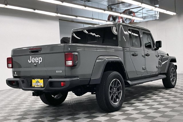 Used 2022 Jeep Gladiator Overland w/ Popular Equipment Package AWD/4WD image 14