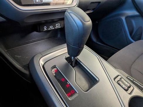 Used 2025 Subaru Crosstrek 2.0i Premium image 10