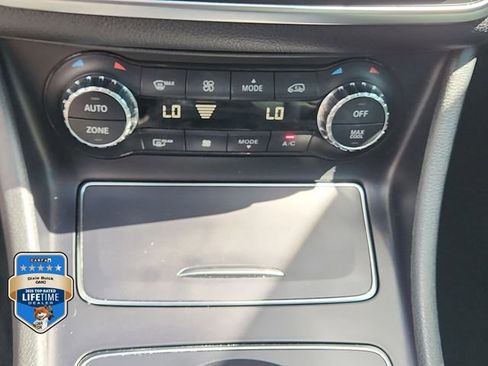 Used 2020 Mercedes-Benz GLA 250 4MATIC image 31