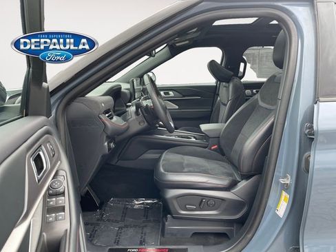 Used 2025 Ford Explorer ST image 11