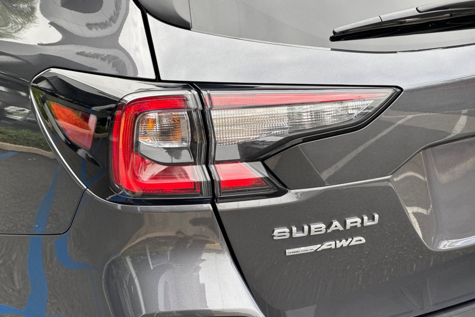Certified 2025 Subaru Outback Premium AWD/4WD image 28