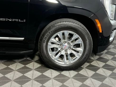 Used 2025 GMC Yukon XL Denali image 11
