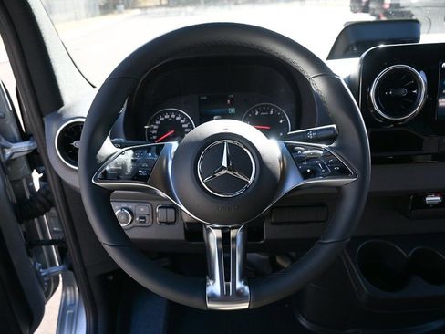 Used 2026 Mercedes-Benz Sprinter 2500 image 2