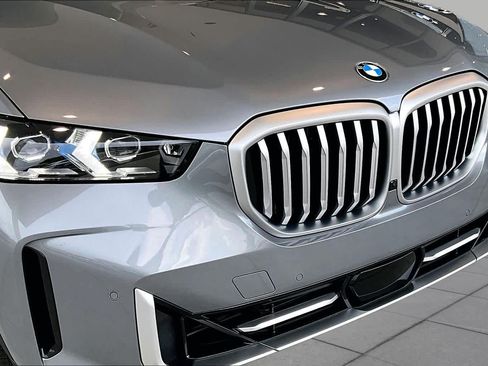 Used 2026 BMW X5 sDrive40i RWD image 29