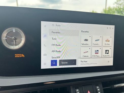Used 2024 Lexus ES 350 w/ Premium Package FWD image 19