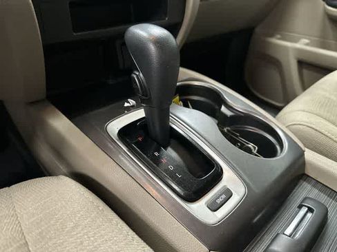 Used 2017 Honda Pilot EX image 24