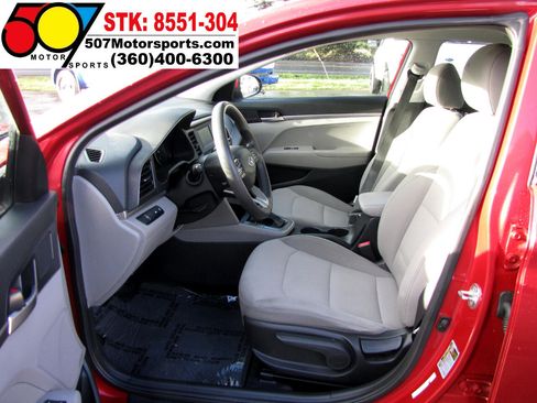 Used 2020 Hyundai Elantra SE image 13