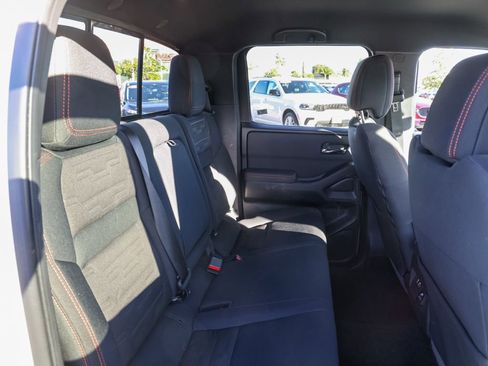 Used 2022 Nissan Frontier Pro-X image 17