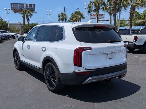 Used 2022 Kia Telluride SX w/ Towing Package image 8