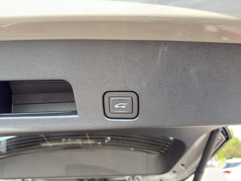 New 2026 Buick Enclave Sport Touring w/ Power Package image 21