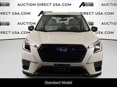 Used 2023 Subaru Forester Premium AWD/4WD image 2