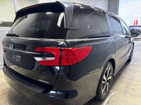 Used 2023 Honda Odyssey Touring image 9