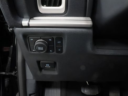Used 2025 Ford Expedition Active AWD/4WD image 20