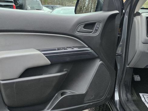 Used 2016 GMC Canyon 2WD Crew Cab w/ Convenience Package image 12