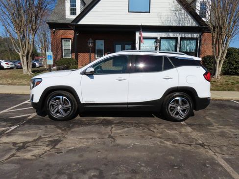 Used 2018 GMC Terrain SLT w/ Infotainment Package II image 3