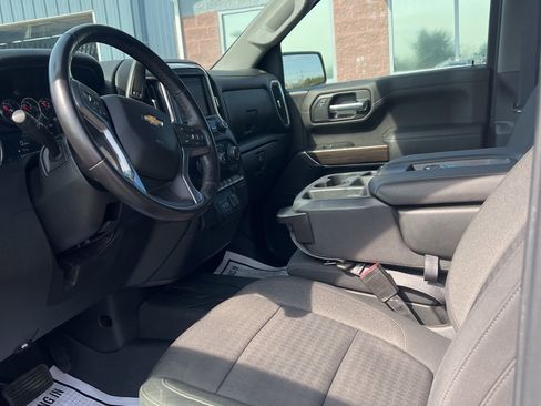 Used 2022 Chevrolet Silverado 1500 LT AWD/4WD image 13