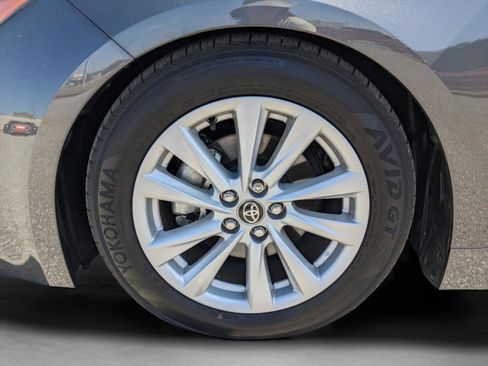 Used 2025 Toyota Corolla SE FWD image 36