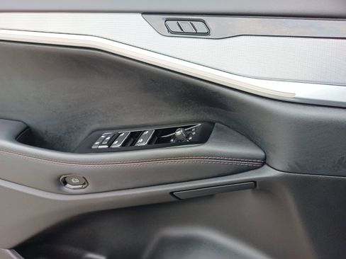 Used 2024 Jeep Wagoneer Launch Edition image 25