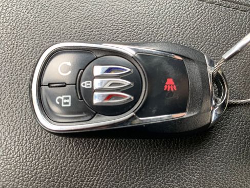 Used 2025 Buick Encore GX Preferred image 22