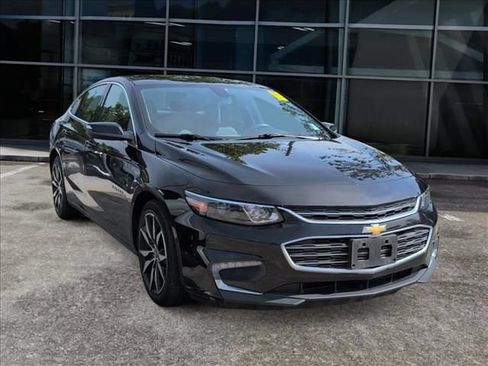 Used 2017 Chevrolet Malibu LT w/ Leather Package FWD image 1