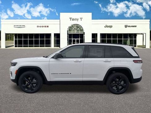 New 2025 Jeep Grand Cherokee Limited w/ Luxury Tech Group II AWD/4WD image 5