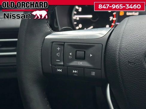 Used 2023 INFINITI QX60 Pure AWD/4WD image 17