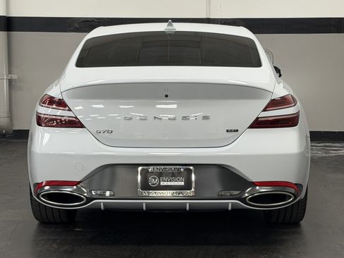 Used 2022 Genesis G70 3.3T image 11