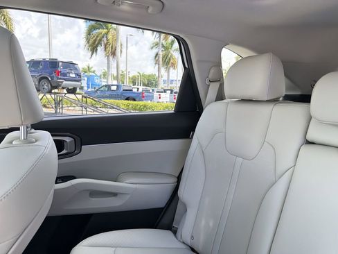 Used 2026 Kia Sorento S w/ S Panoramic Sunroof Package FWD image 13