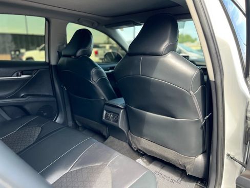 Used 2022 Toyota Camry XSE FWD image 28