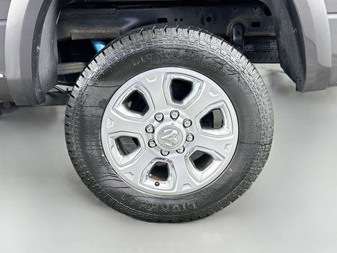 Used 2018 RAM 2500 Limited AWD/4WD image 35