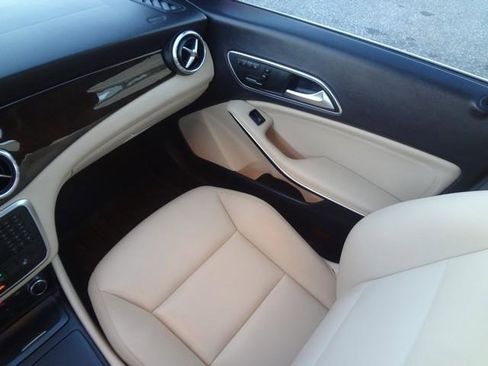 Used 2014 Mercedes-Benz CLA 250 4MATIC image 16