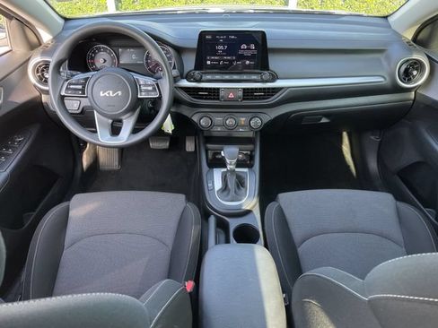 Used 2024 Kia Forte LXS FWD image 9