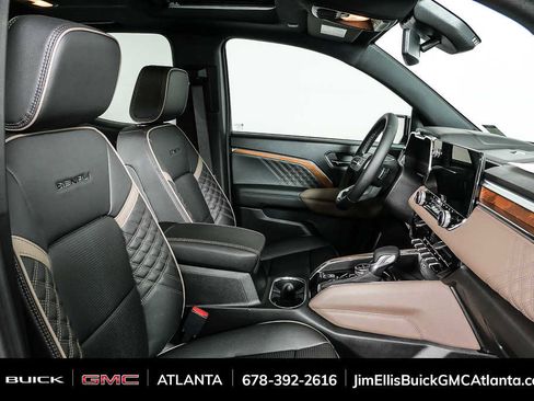 New 2026 GMC Canyon Denali image 24