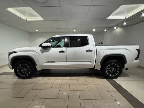 Used 2024 Toyota Tundra Limited AWD/4WD image 2