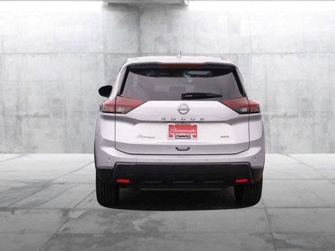 Used 2025 Nissan Rogue SV AWD/4WD image 6