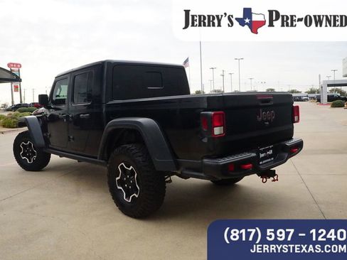 Used 2023 Jeep Gladiator Rubicon w/ Cold Weather Group AWD/4WD image 2