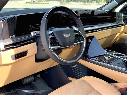 New 2025 Cadillac Escalade IQ Luxury 2 image 9