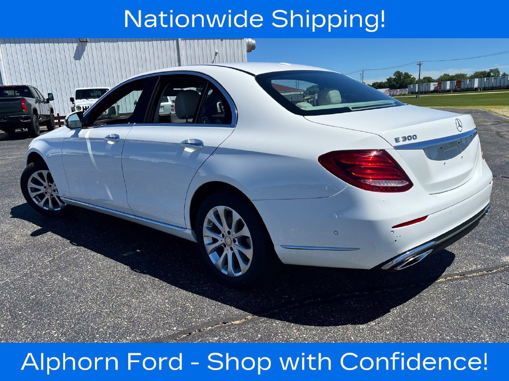 Used 2017 Mercedes-Benz E 300 4MATIC image 4
