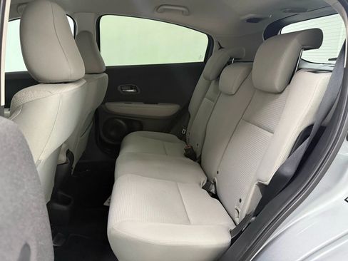 Used 2019 Honda HR-V LX image 34