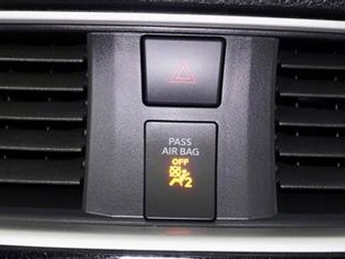 Used 2016 Nissan Sentra SV w/ Style Package image 16