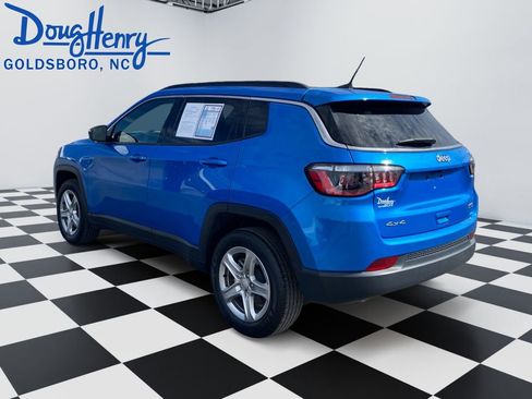 Used 2024 Jeep Compass Latitude AWD/4WD image 3
