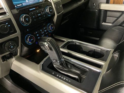 Used 2016 Ford F150 Lariat image 20