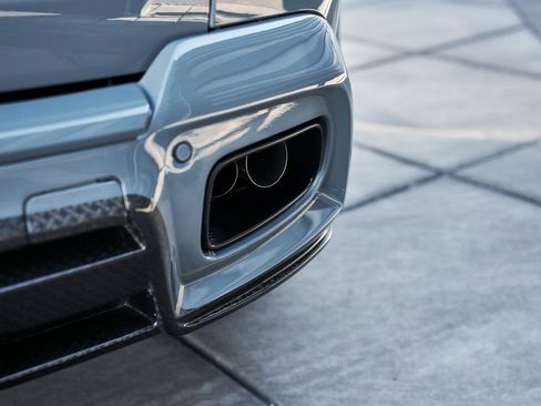 Used 2025 Rolls-Royce Cullinan image 12