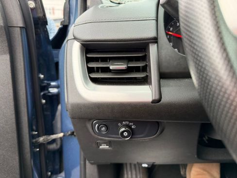 Used 2024 GMC Terrain SLE image 14