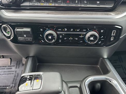 Used 2023 Chevrolet Silverado 1500 LTZ image 16