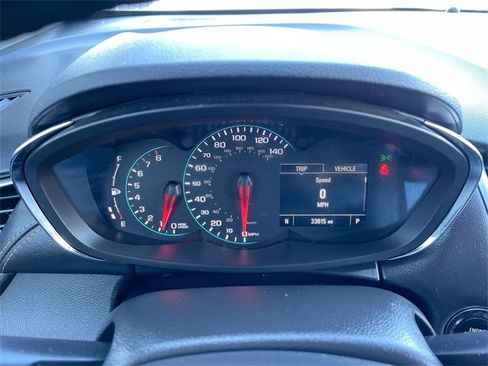 Certified 2022 Chevrolet Trax LT w/ LT Convenience Package image 12